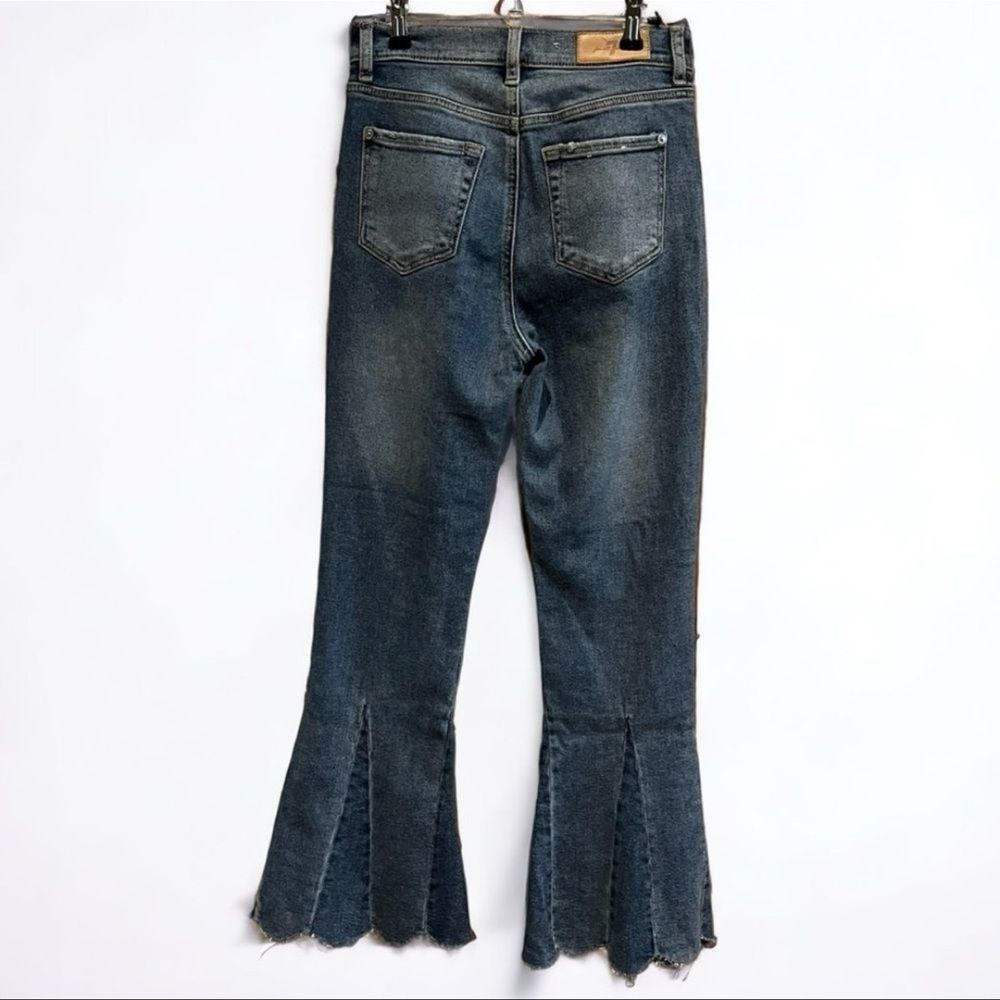 7 For All Mankind High Rise Kick Flare Scalloped Hem Jeans – Size 26 - Picture 2 of 11